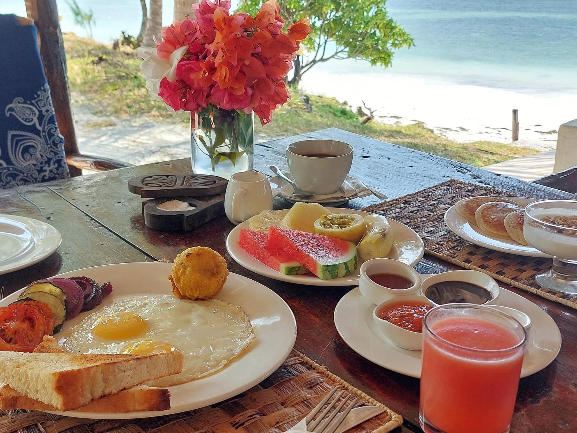 Jaribu Beach Hotel Paje Luaran gambar
